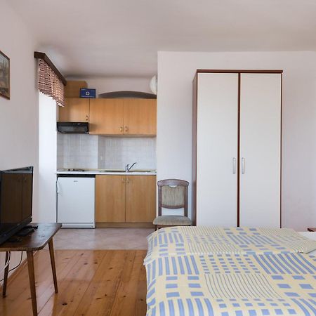 Apartments Mirakul Mali Lošinj Chambre photo