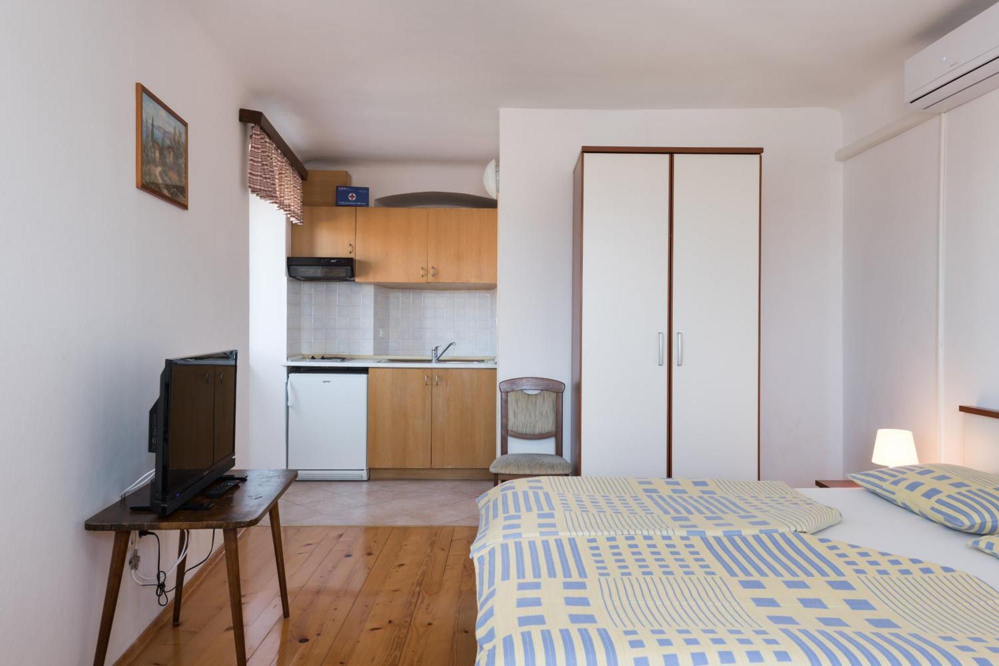 Apartments Mirakul Mali Lošinj Chambre photo