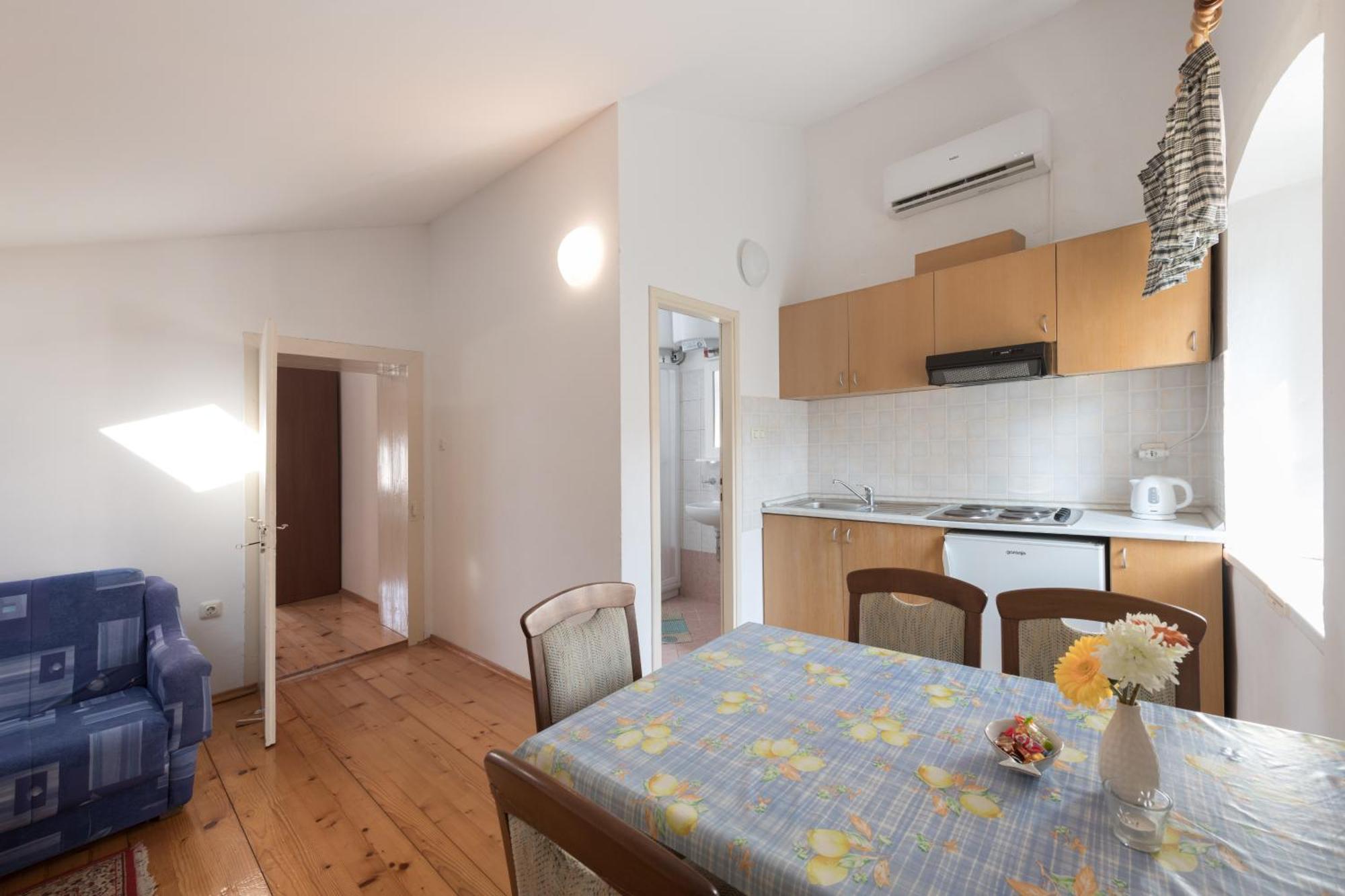 Apartments Mirakul Mali Lošinj Chambre photo