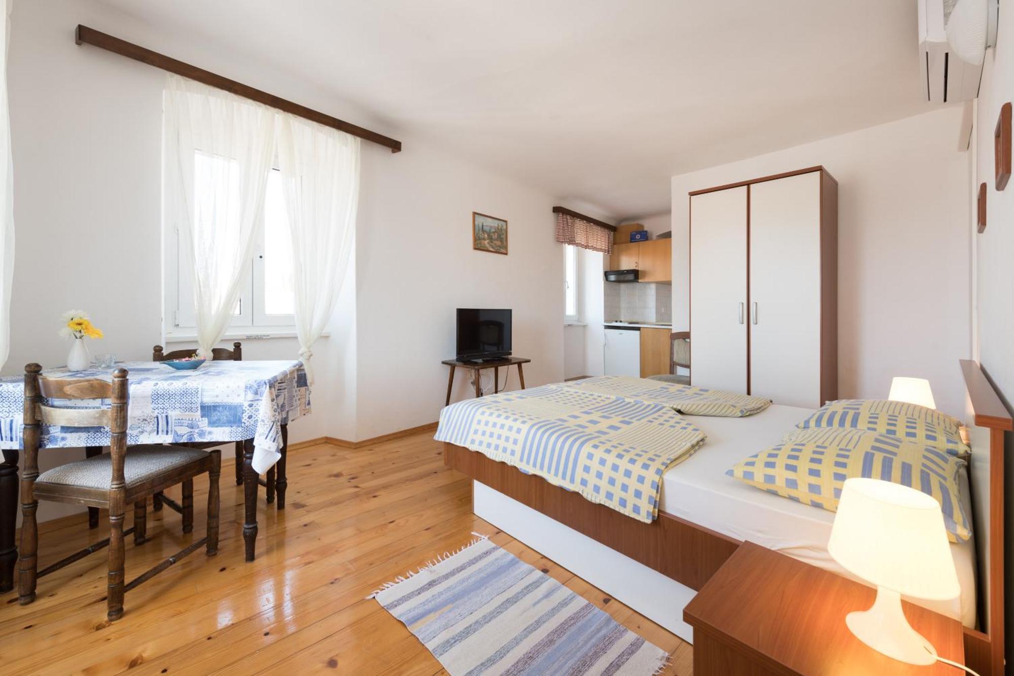 Apartments Mirakul Mali Lošinj Chambre photo