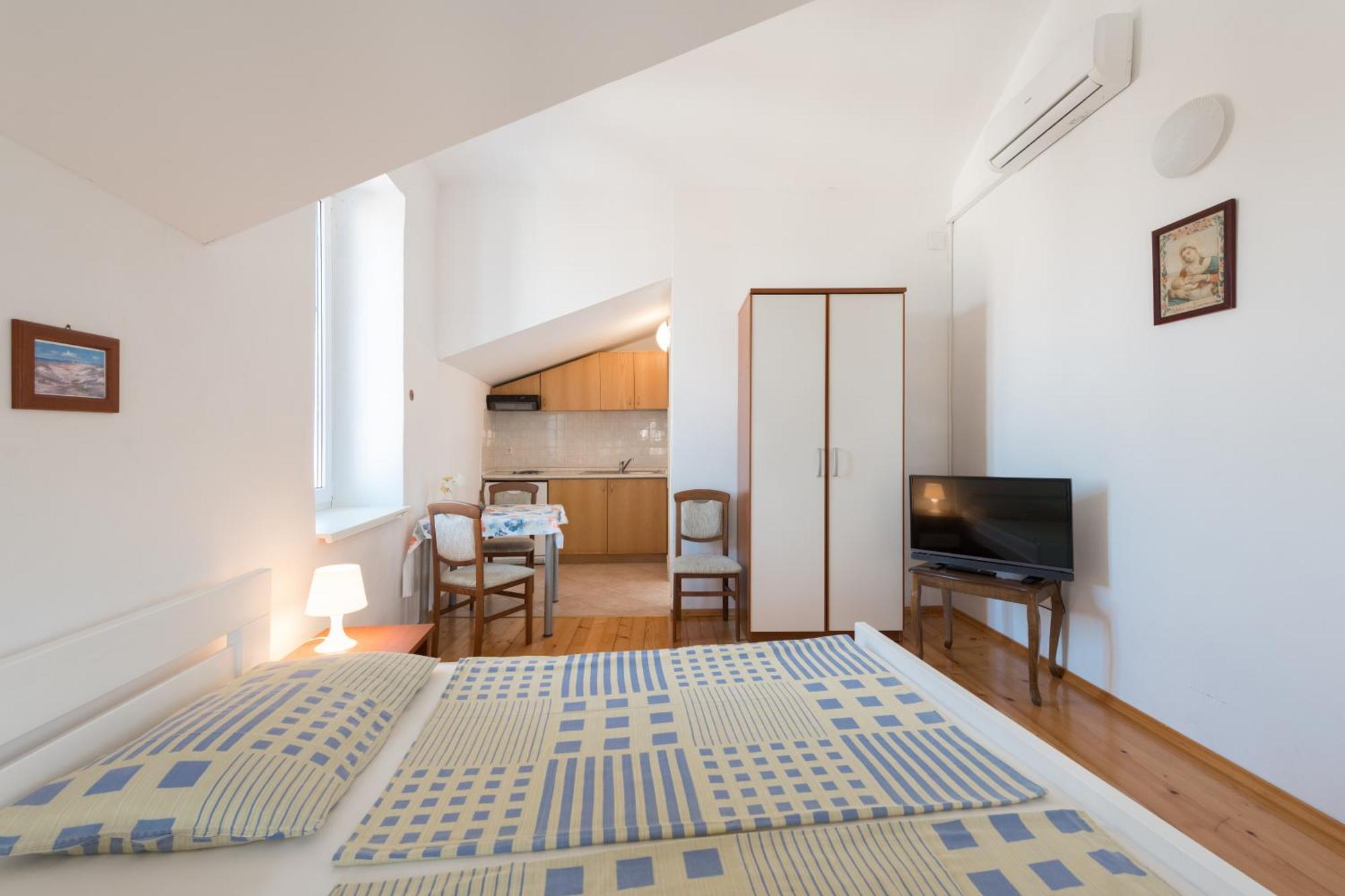 Apartments Mirakul Mali Lošinj Chambre photo