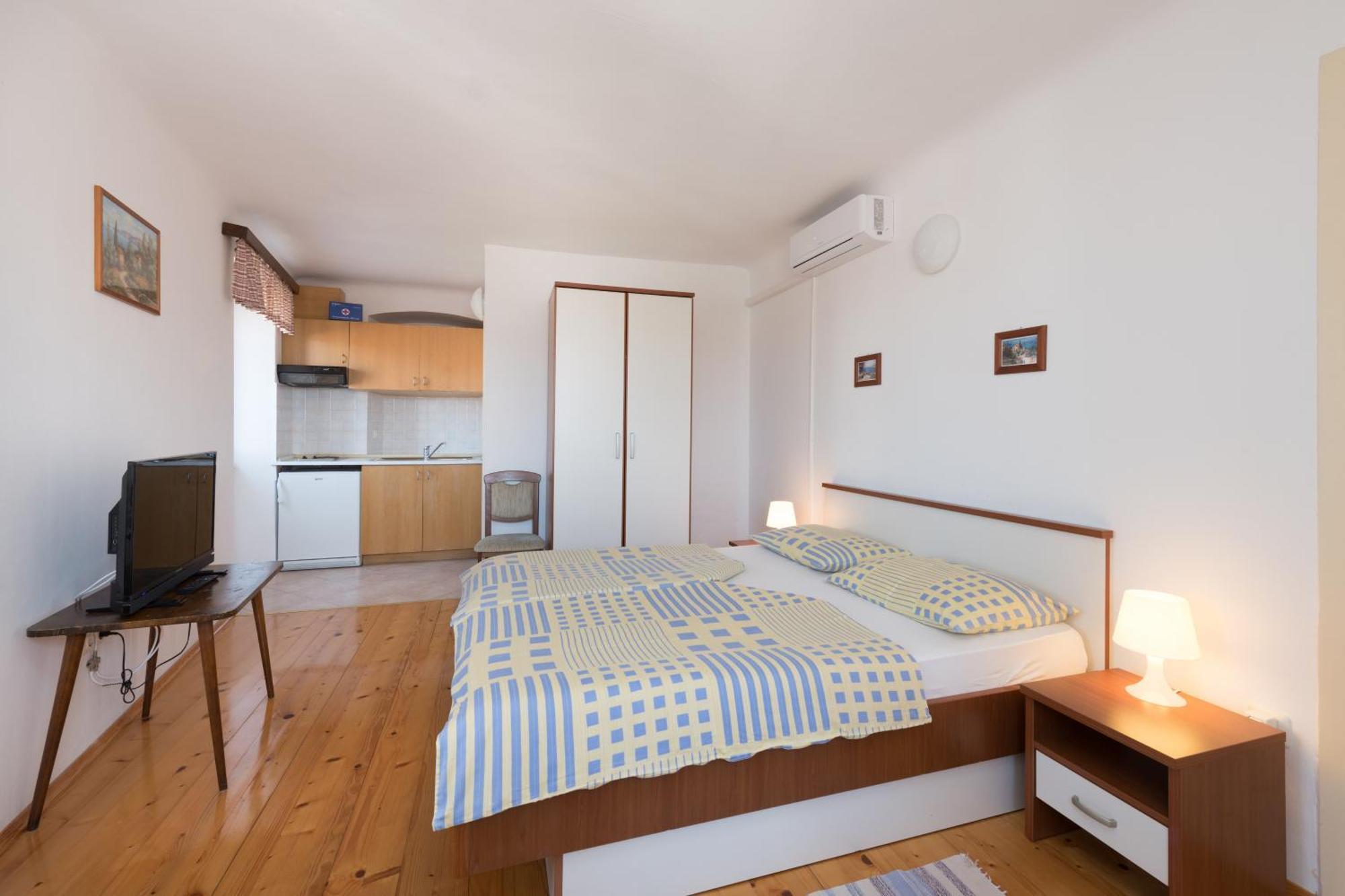 Apartments Mirakul Mali Lošinj Chambre photo