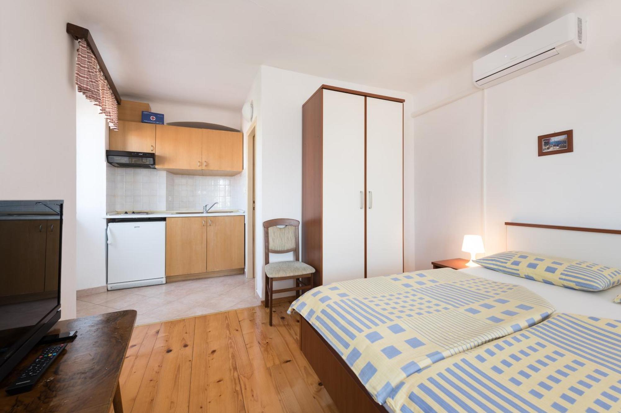 Apartments Mirakul Mali Lošinj Chambre photo