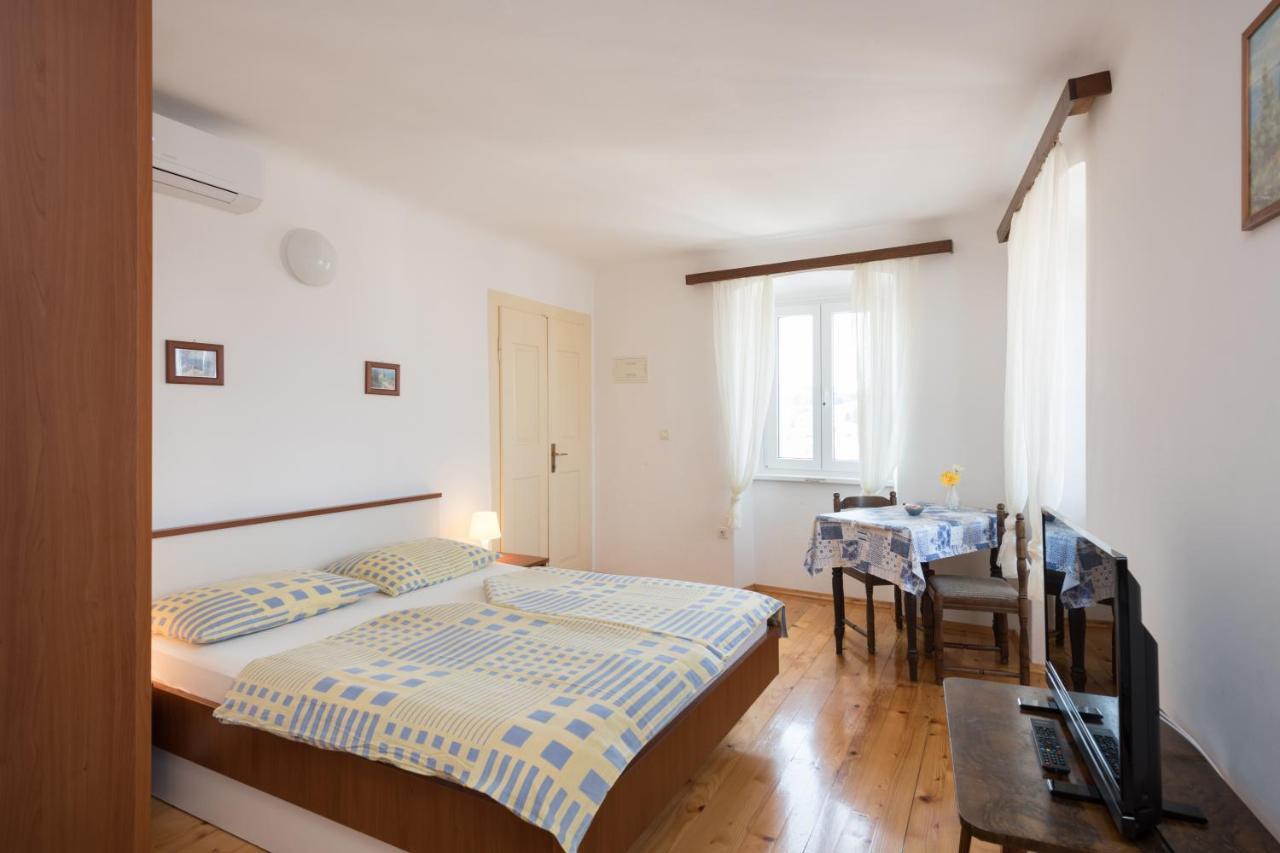 Apartments Mirakul Mali Lošinj Chambre photo